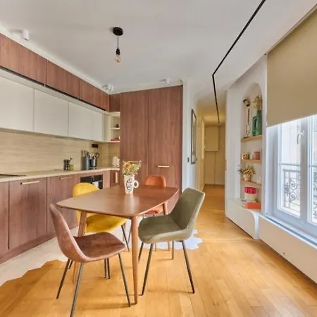 Elegant Flat In Paris, Near Saint Germain
