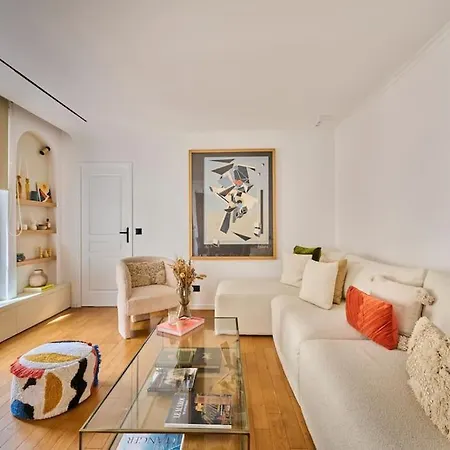Elegant Flat In Paris, Near Saint Germain Париж